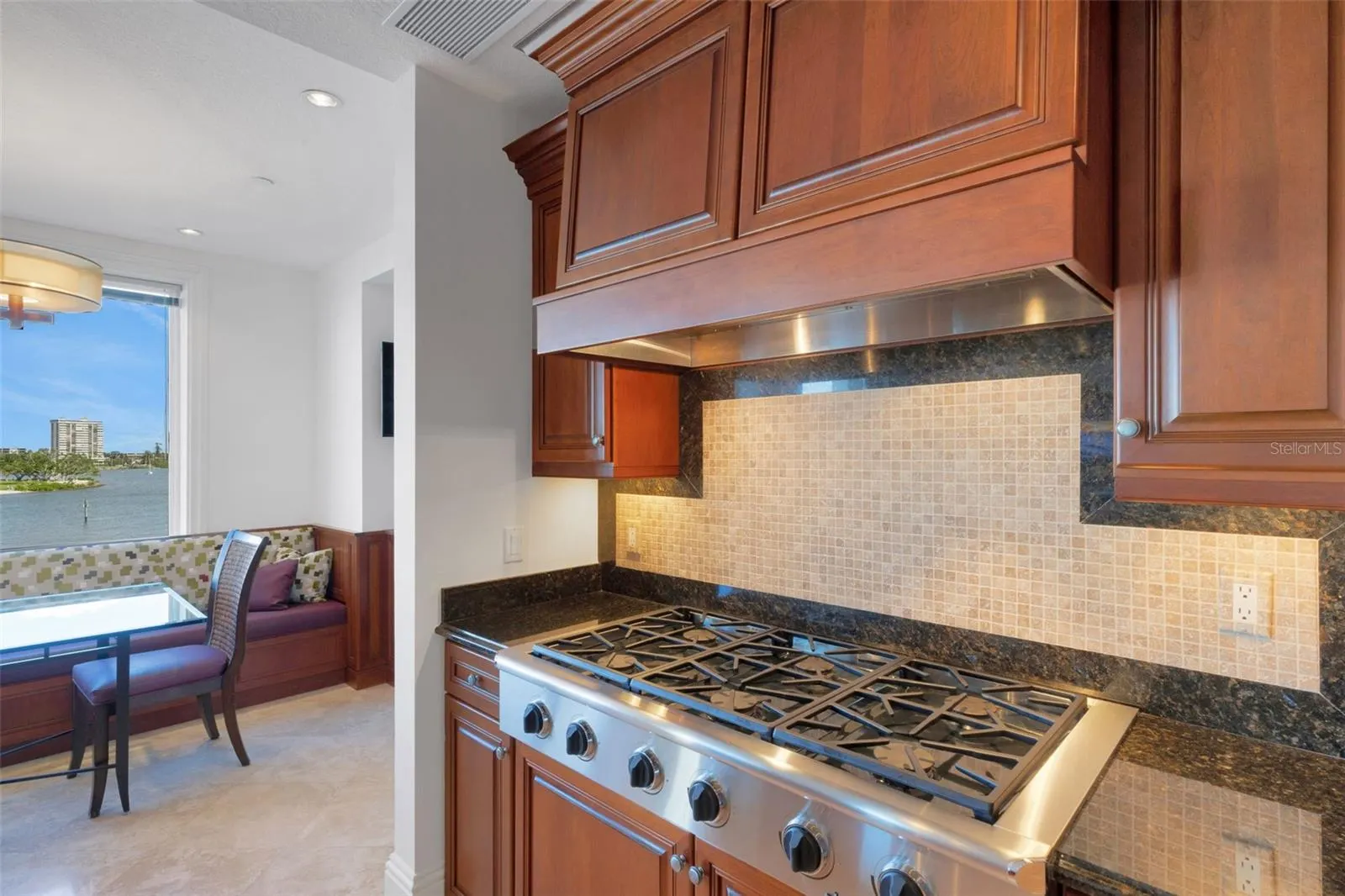 464 GOLDEN GATE PT #403, #403