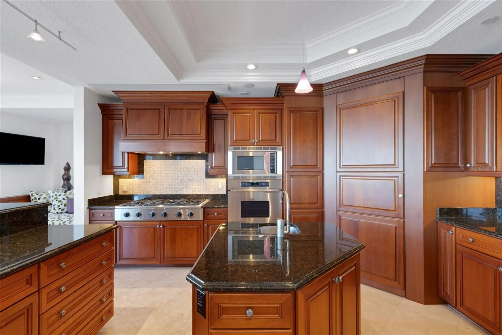 464 GOLDEN GATE PT #403, #403