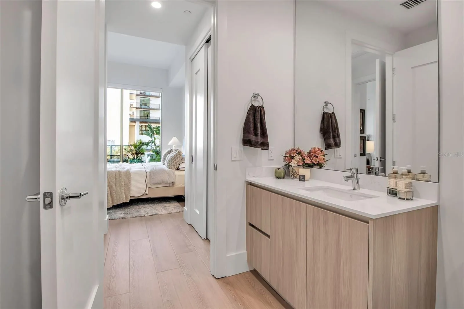 301 QUAY COMMONS #503, #503