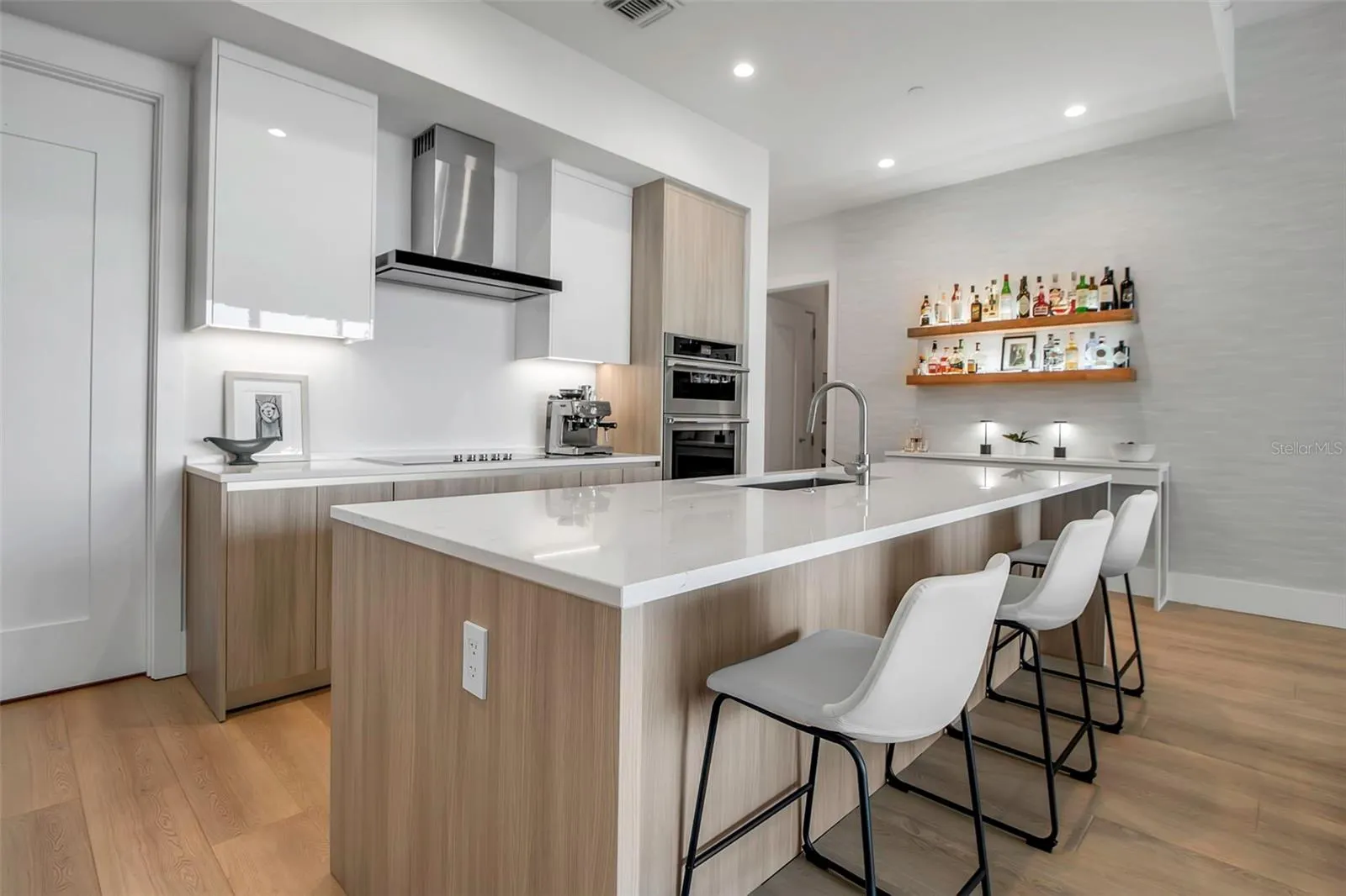 301 QUAY COMMONS #503, #503