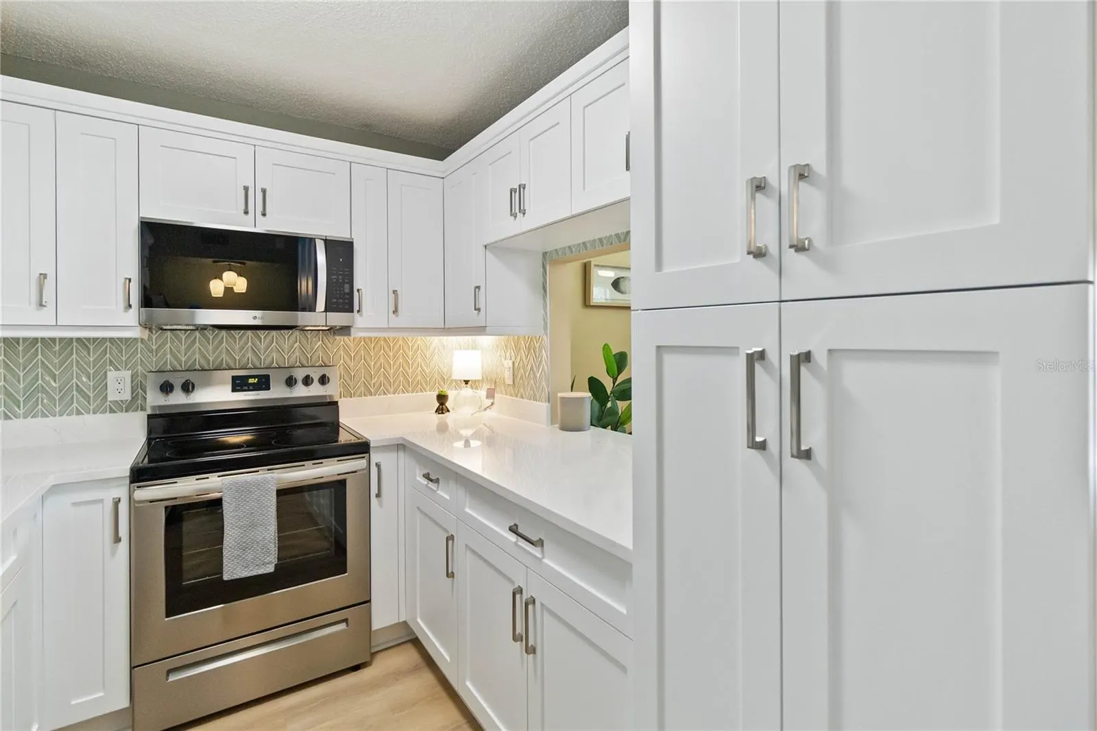 952 COURTYARD LN #32-c, #32-c
