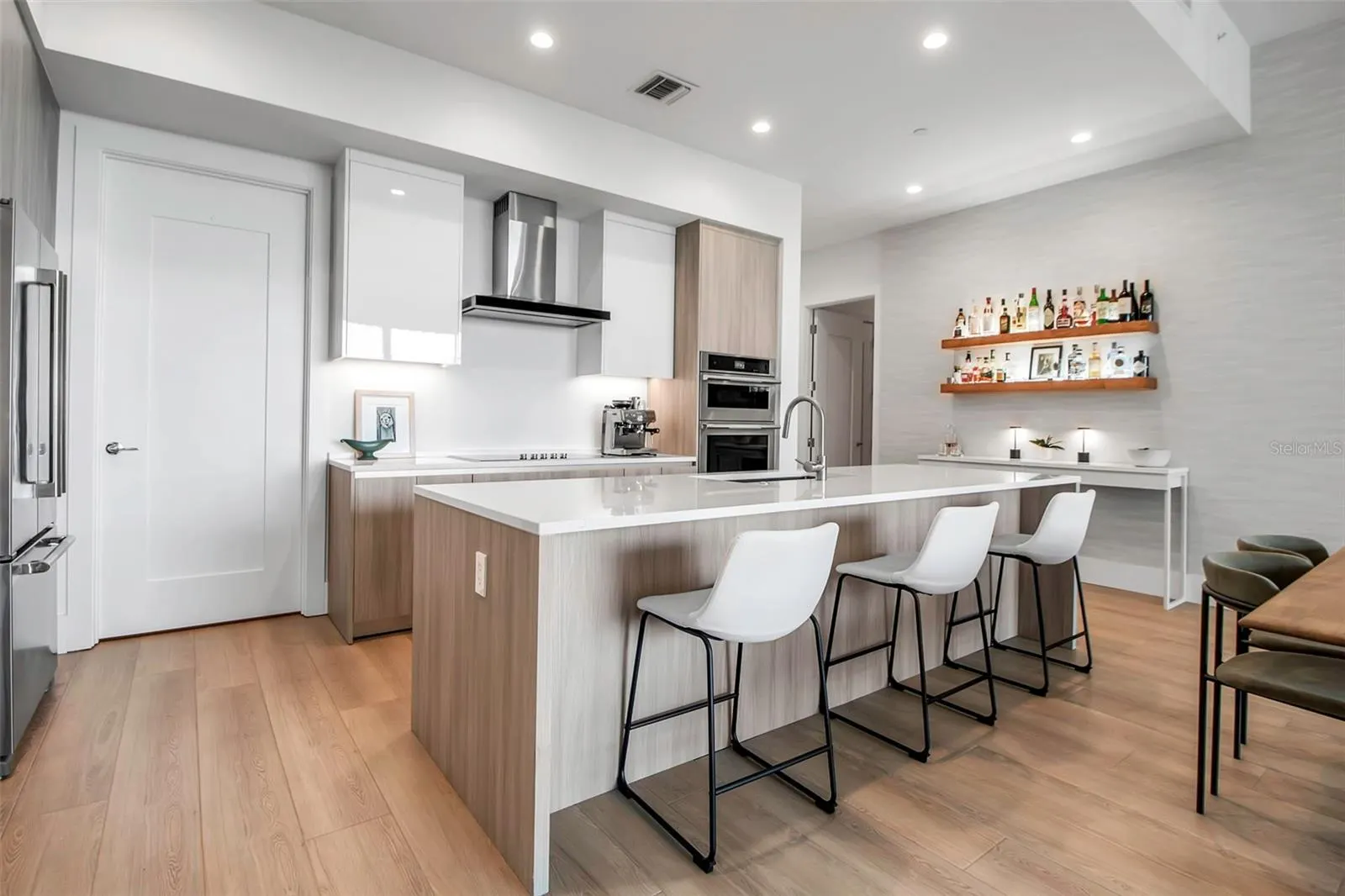 301 QUAY COMMONS #503, #503
