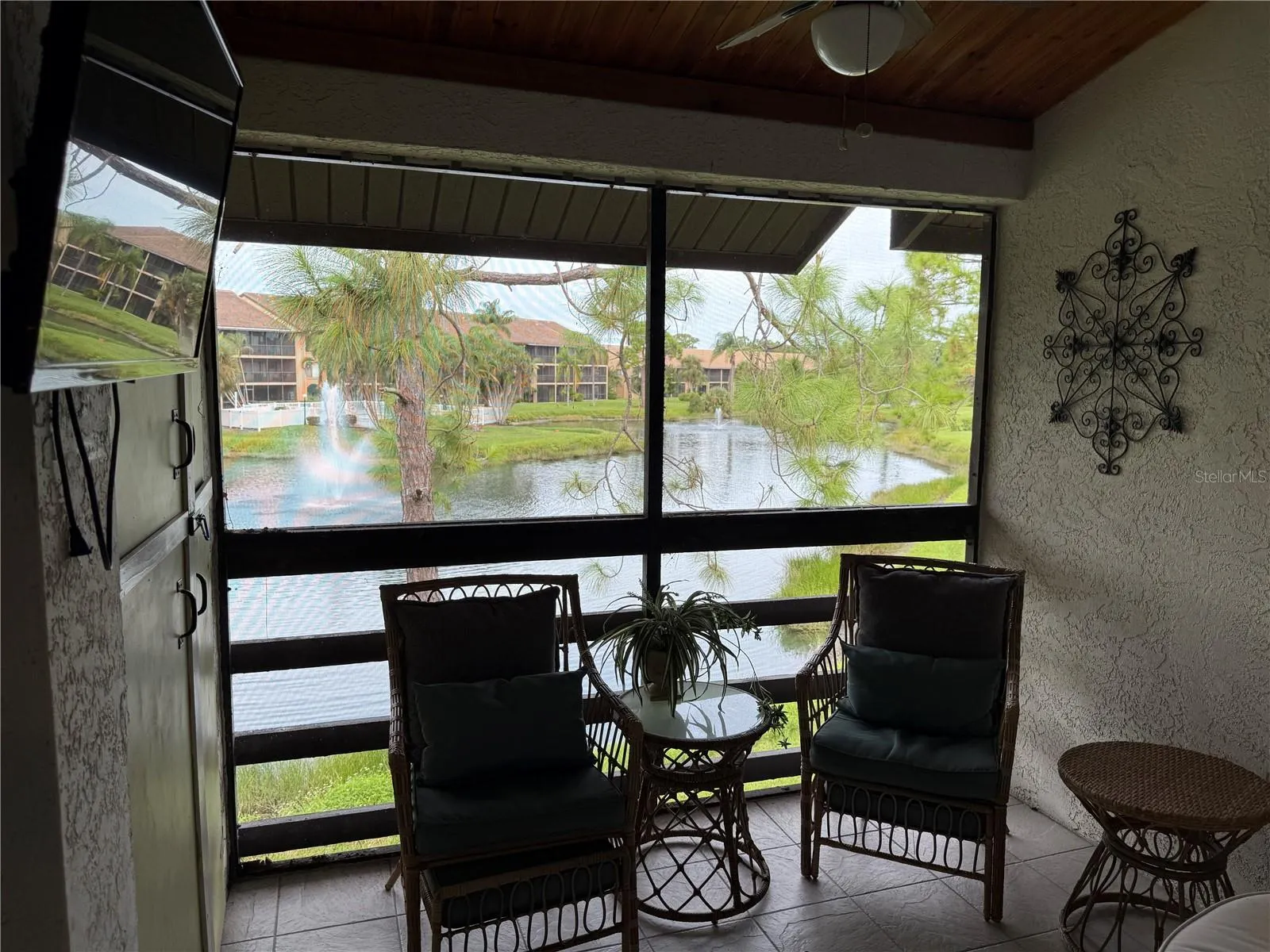 5770 ASHTON LAKE DR #8, #8