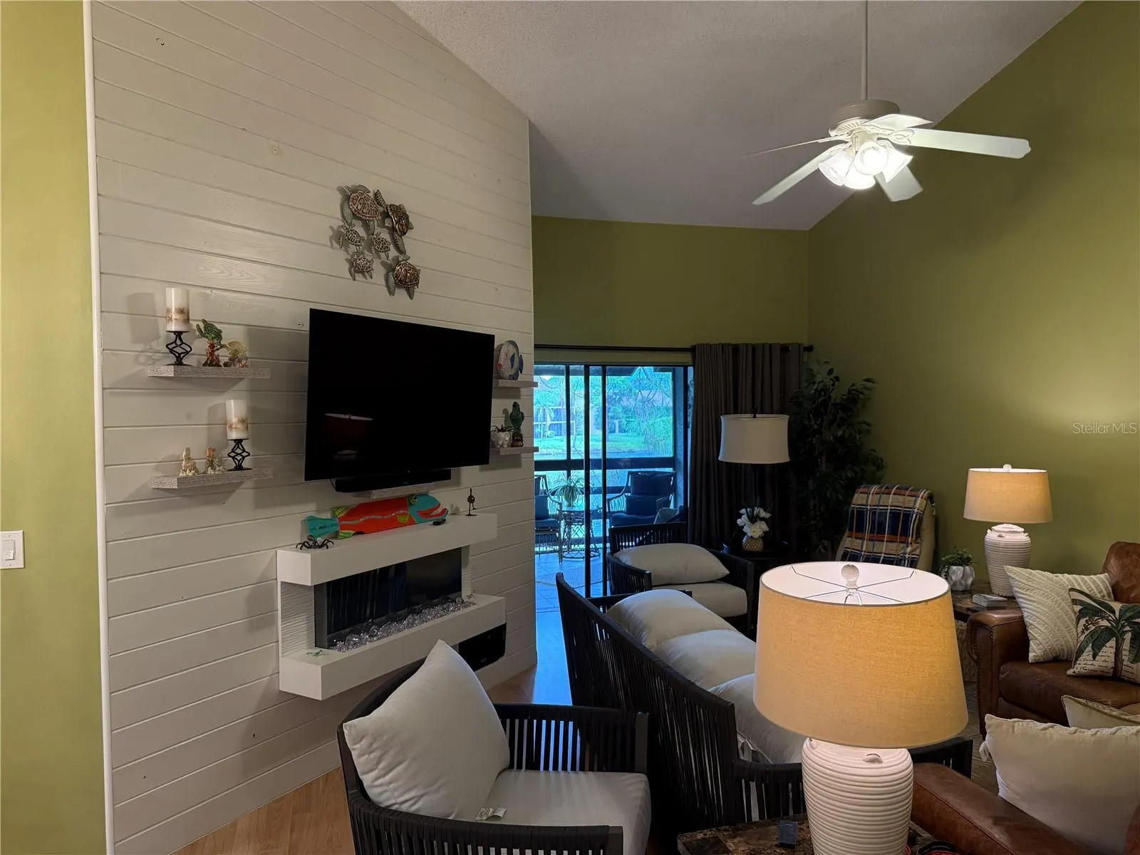 5770 ASHTON LAKE DR #8, #8