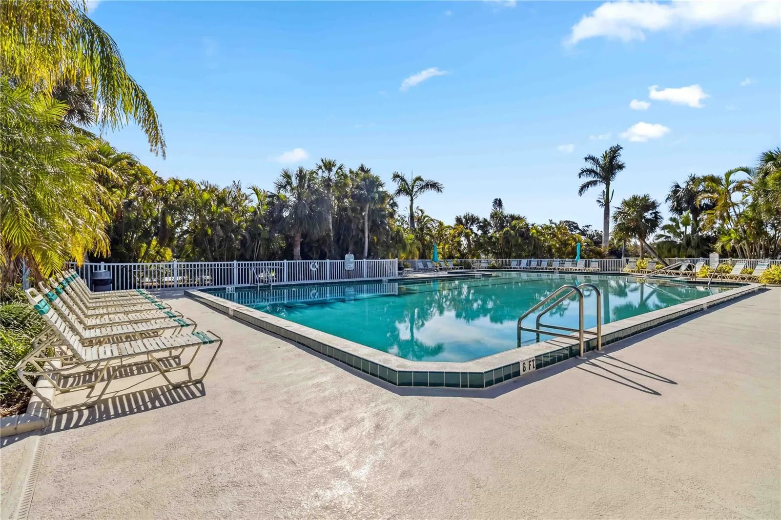 5770 ASHTON LAKE DR #8, #8
