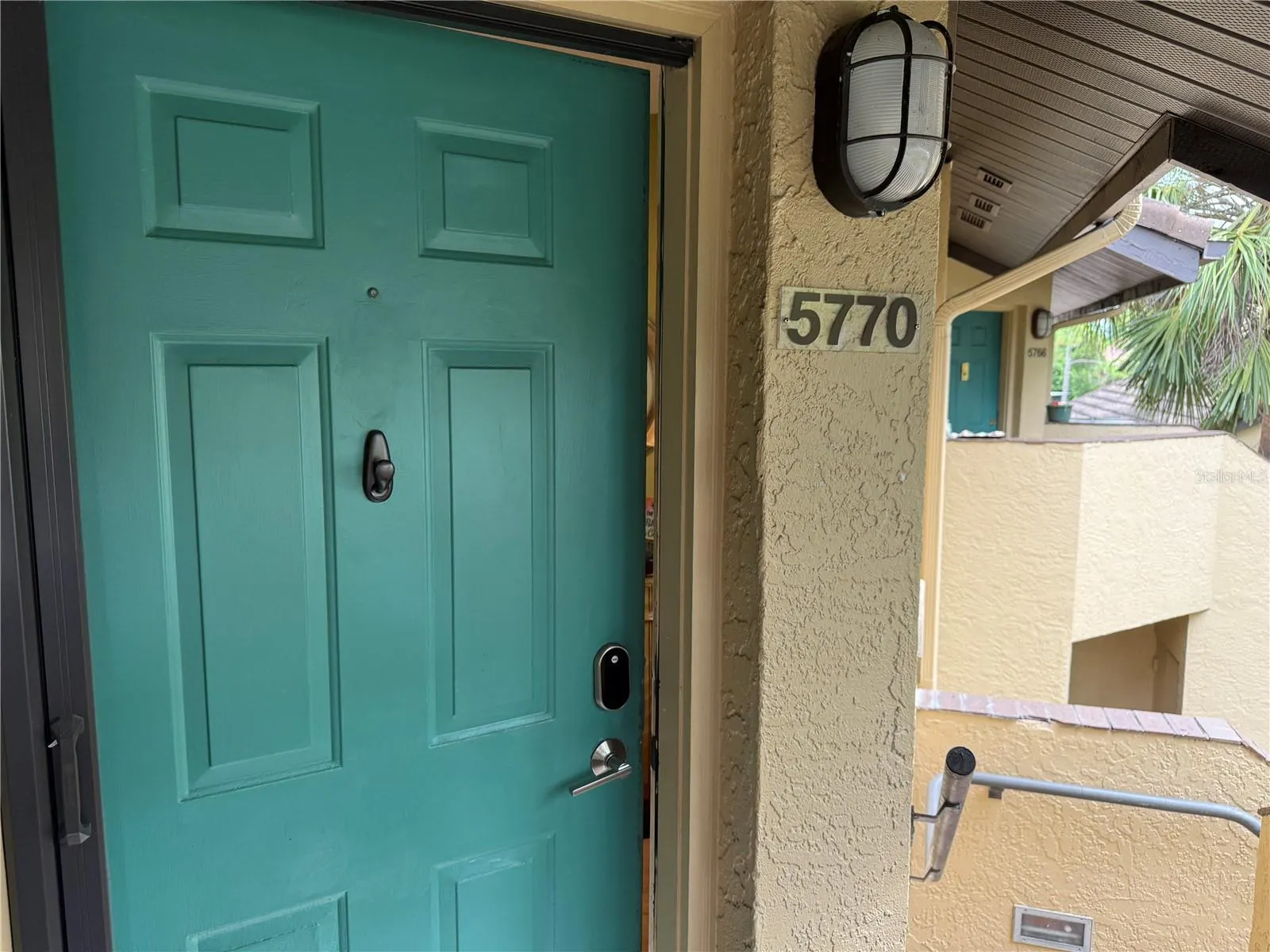 5770 ASHTON LAKE DR #8, #8