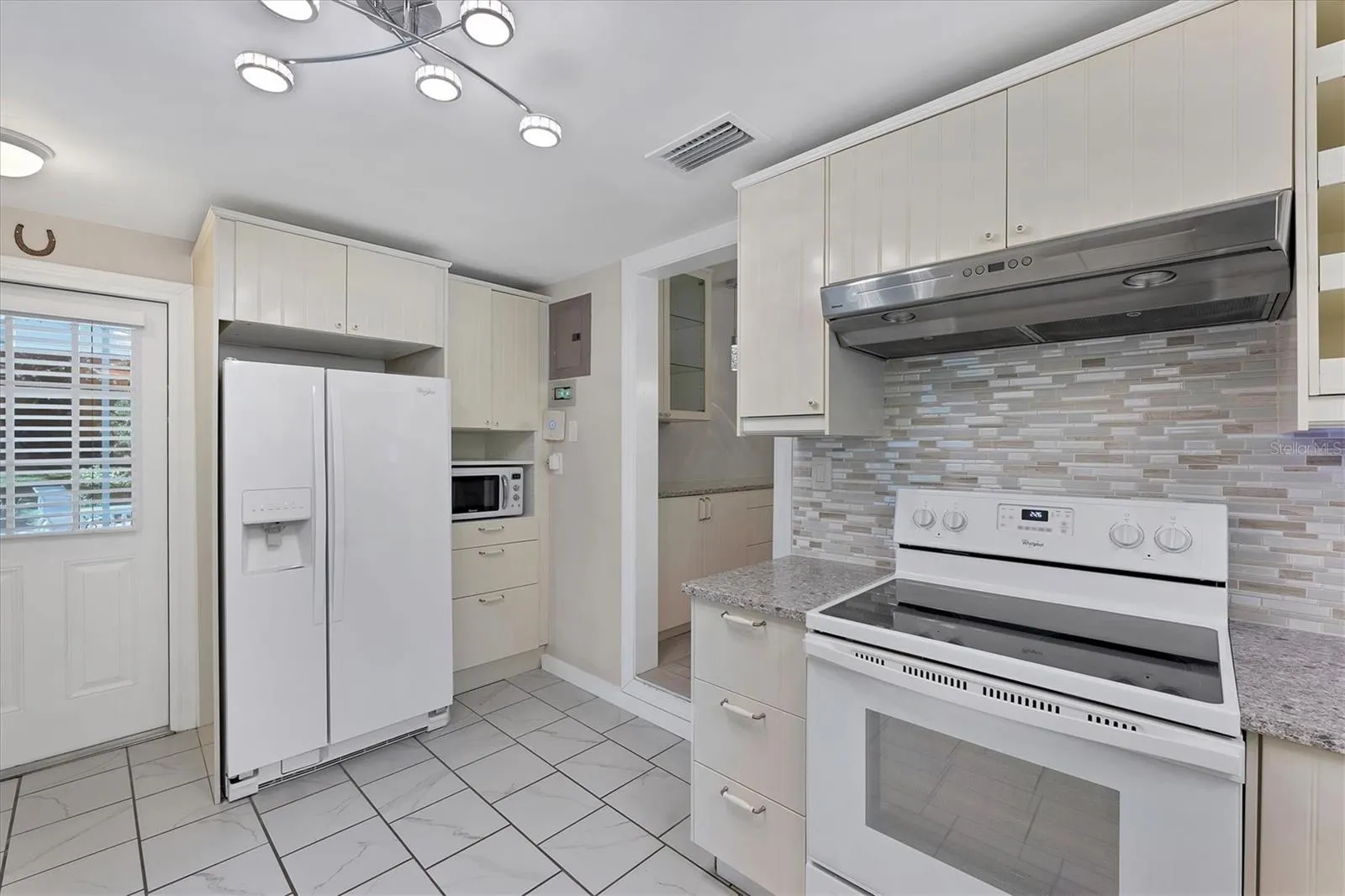 1002 22ND ST W