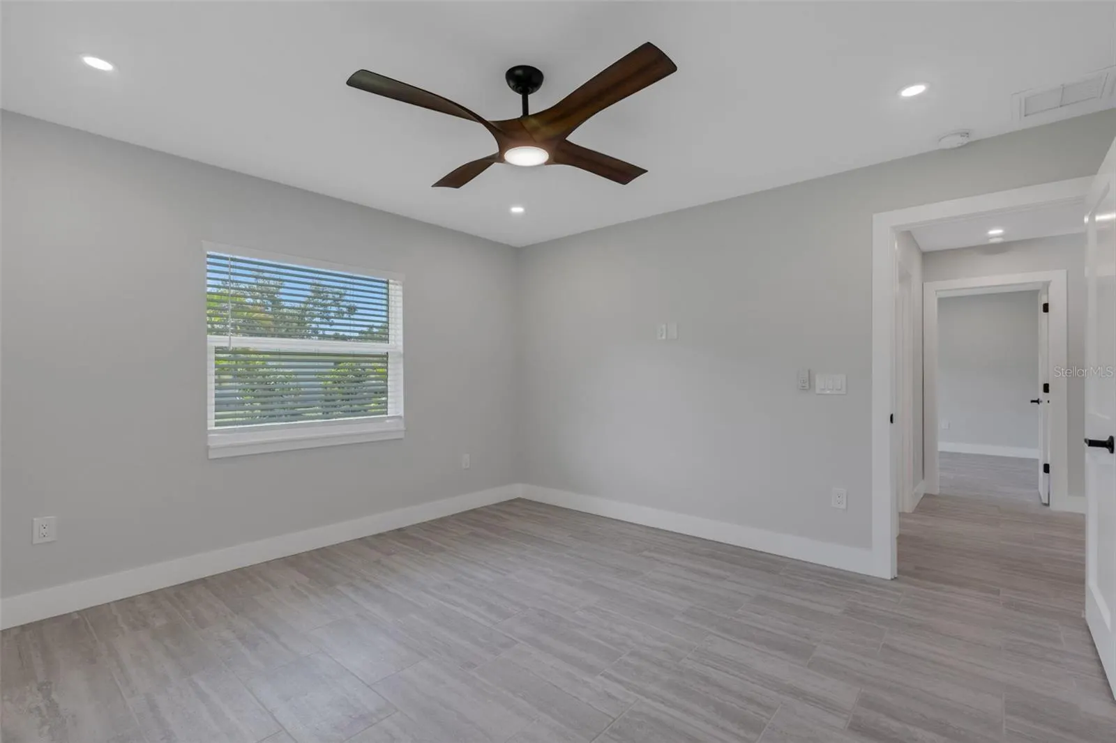 3857 MALEC CIR