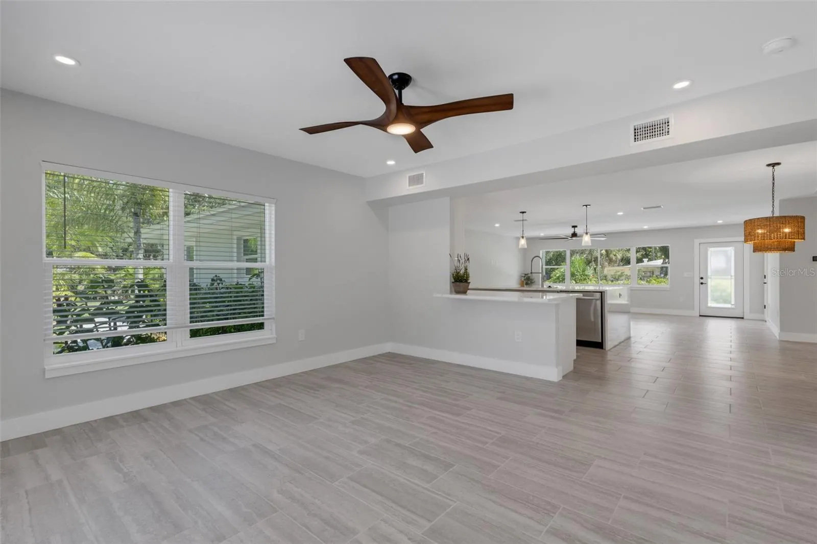 3857 MALEC CIR