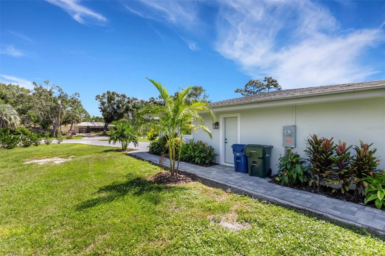 3857 MALEC CIR