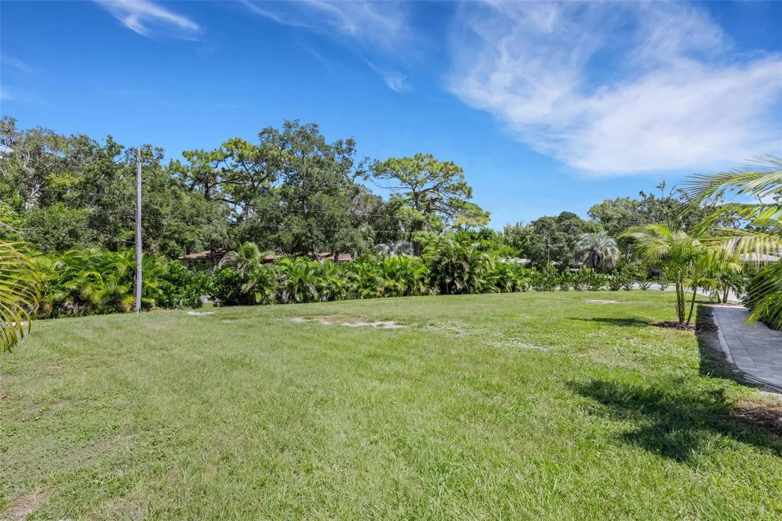 3857 MALEC CIR