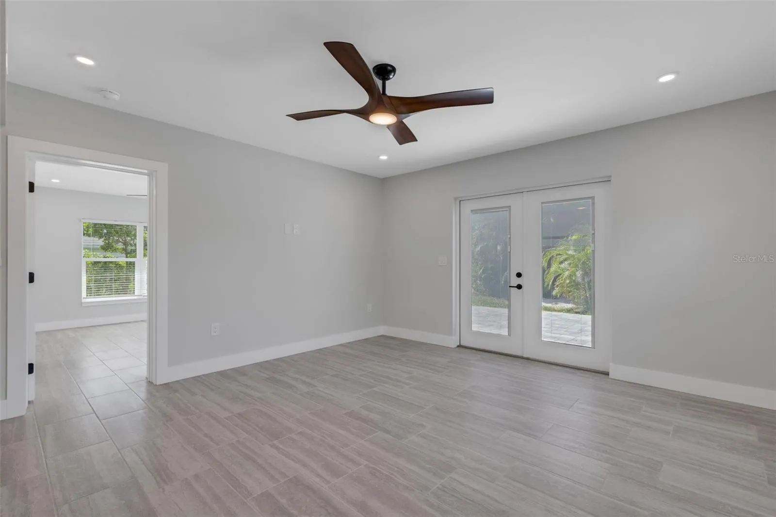 3857 MALEC CIR