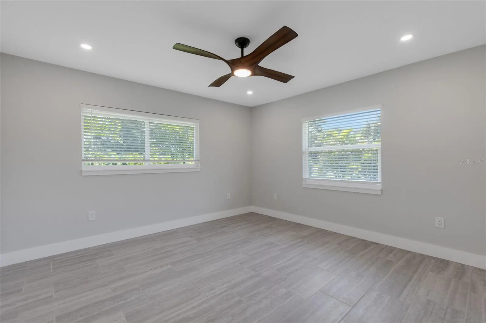 3857 MALEC CIR