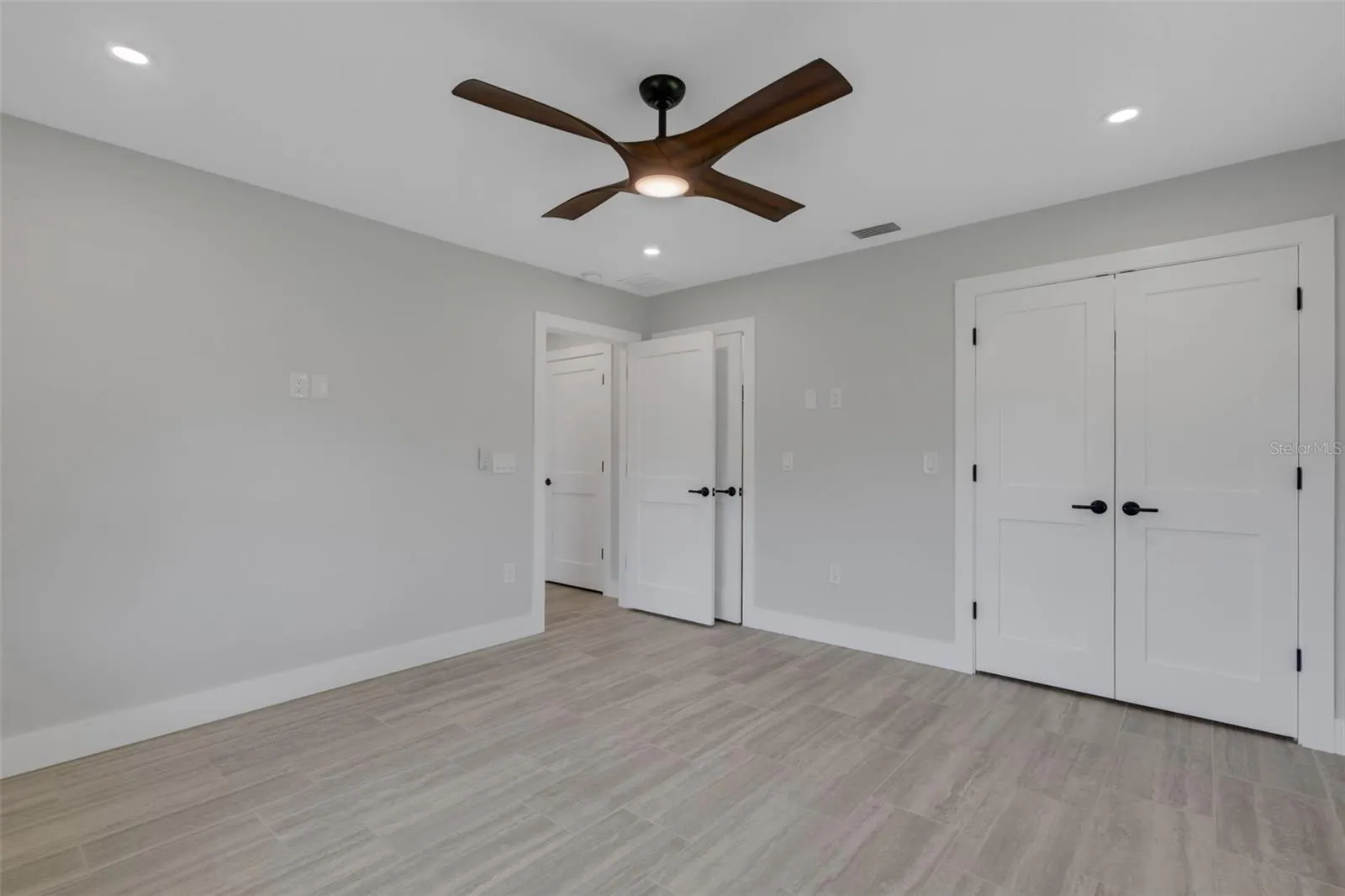 3857 MALEC CIR