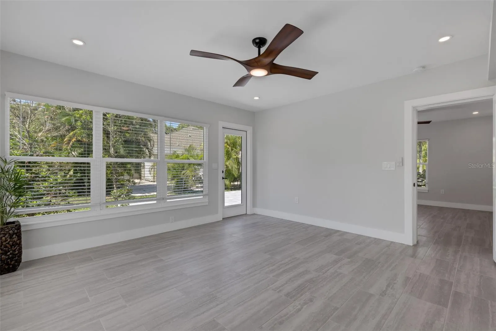3857 MALEC CIR
