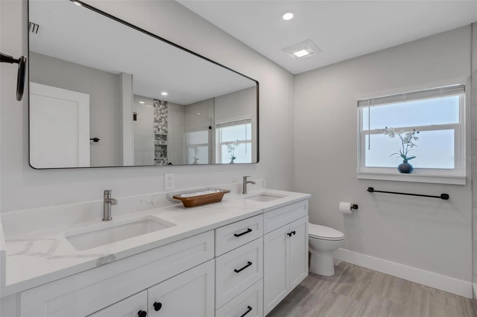 3857 MALEC CIR