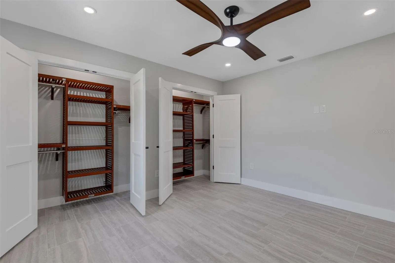 3857 MALEC CIR