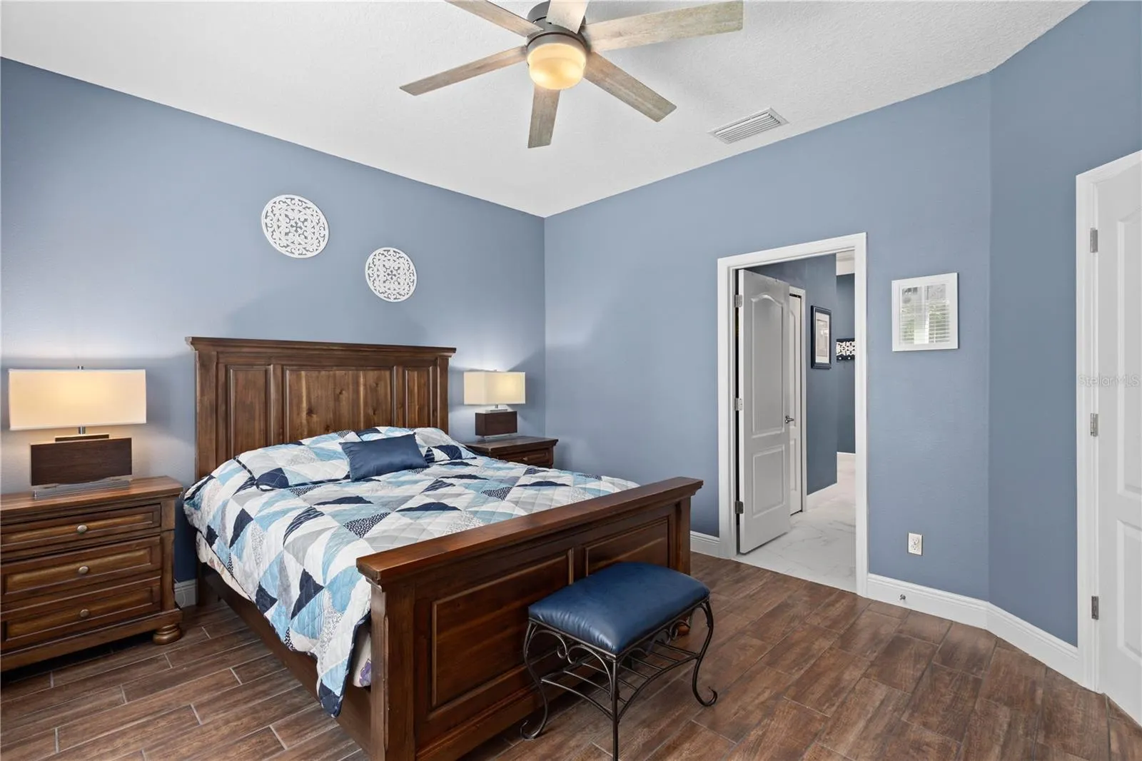 2150 CRYSTAL LAKE TRL