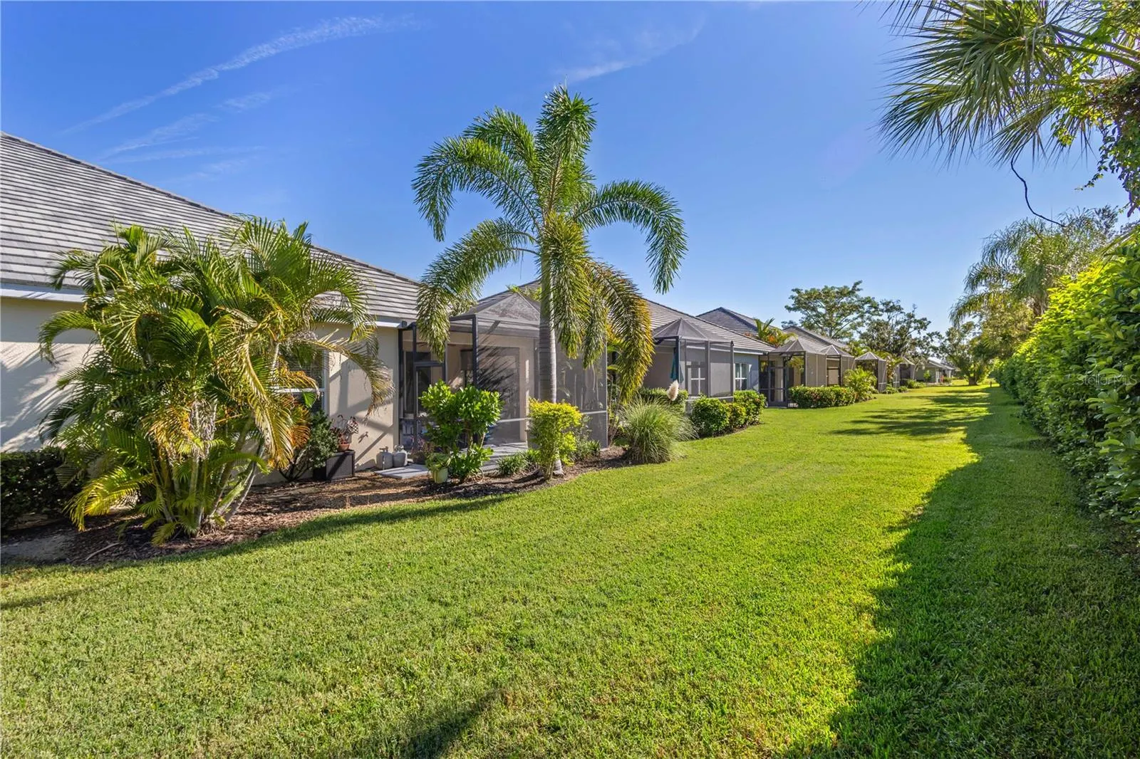 2150 CRYSTAL LAKE TRL
