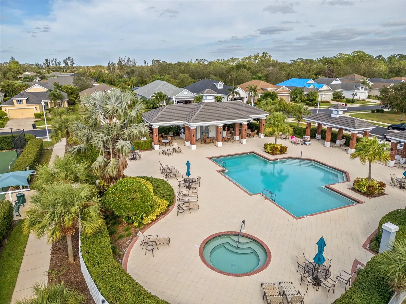 2150 CRYSTAL LAKE TRL