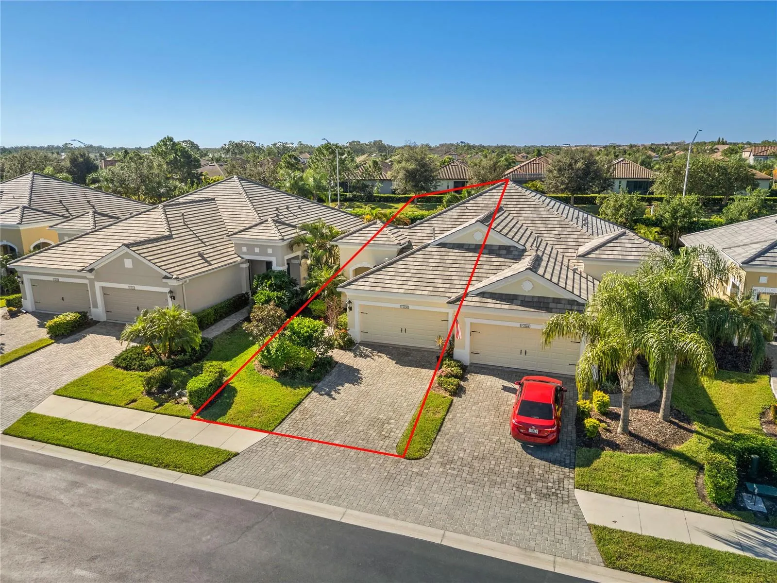 2150 CRYSTAL LAKE TRL