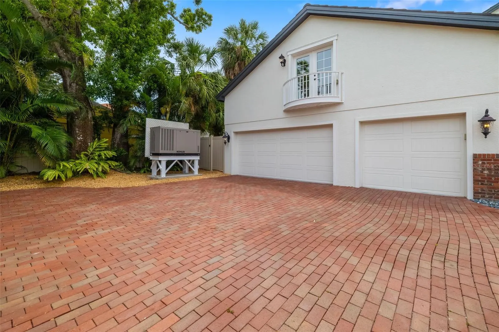 1810 LINCOLN DR
