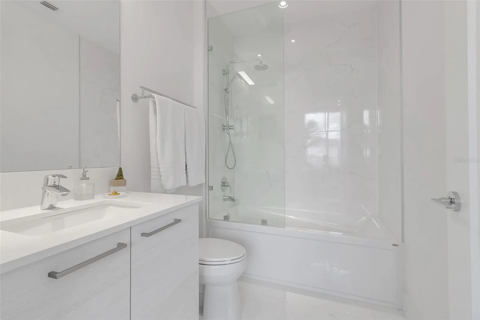 111 S PINEAPPLE AVE #519, #519