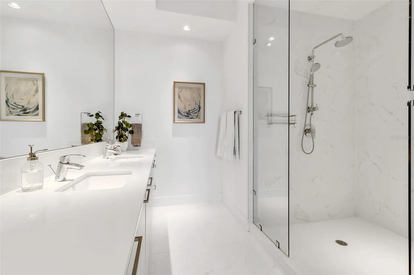 111 S PINEAPPLE AVE #519, #519