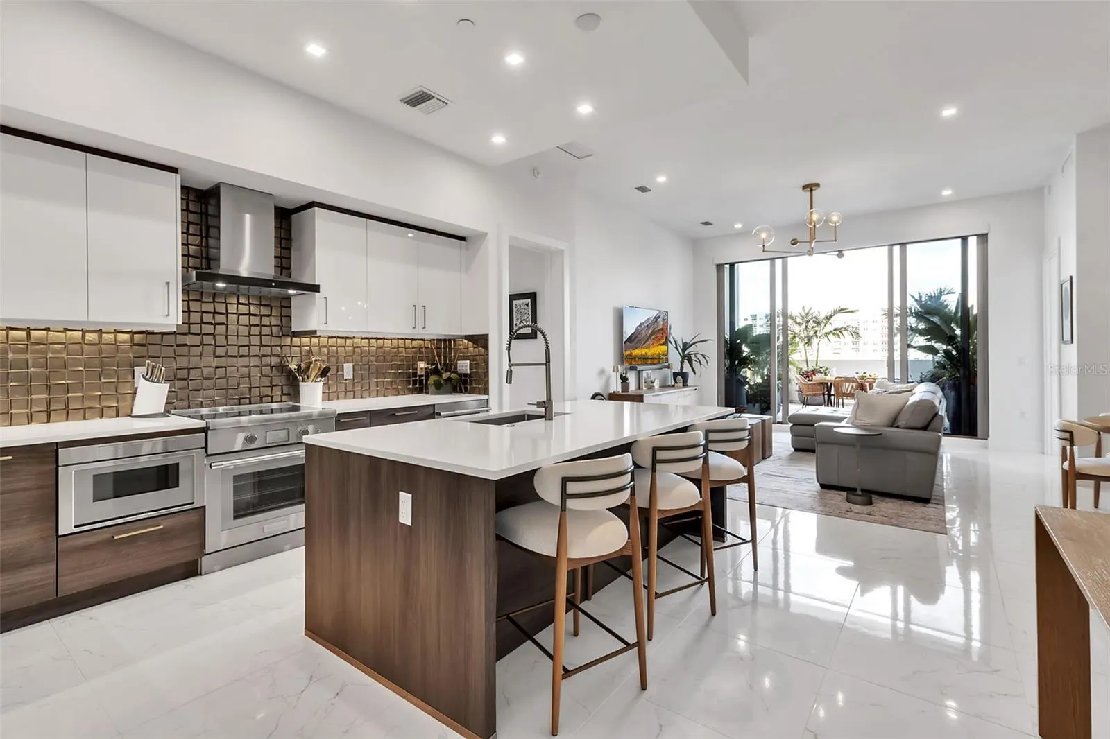 111 S PINEAPPLE AVE #519, #519