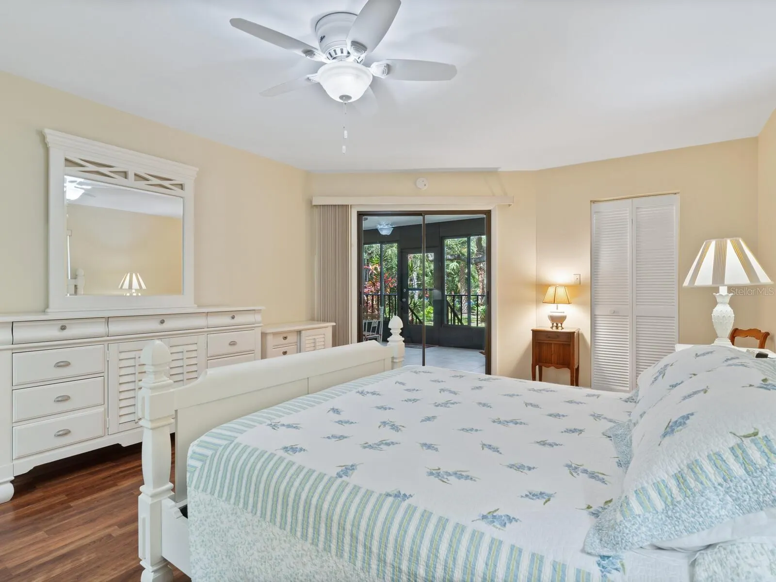 3902 MOURNING DOVE DR #235, #235