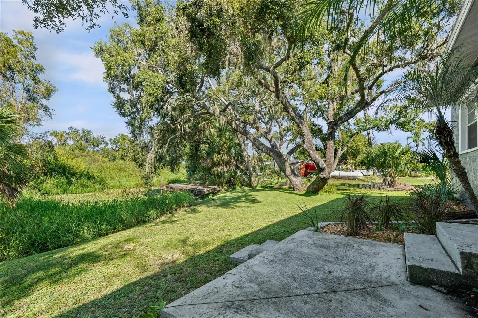 6734 QUONSET RD