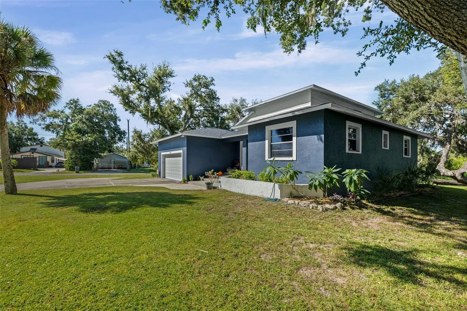 6734 QUONSET RD