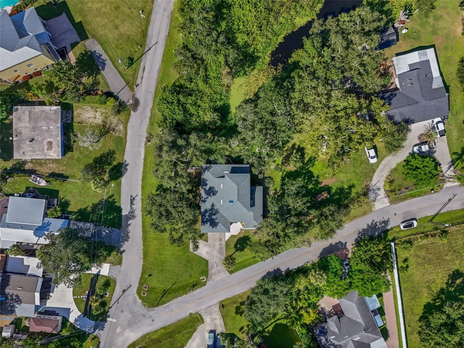 6734 QUONSET RD