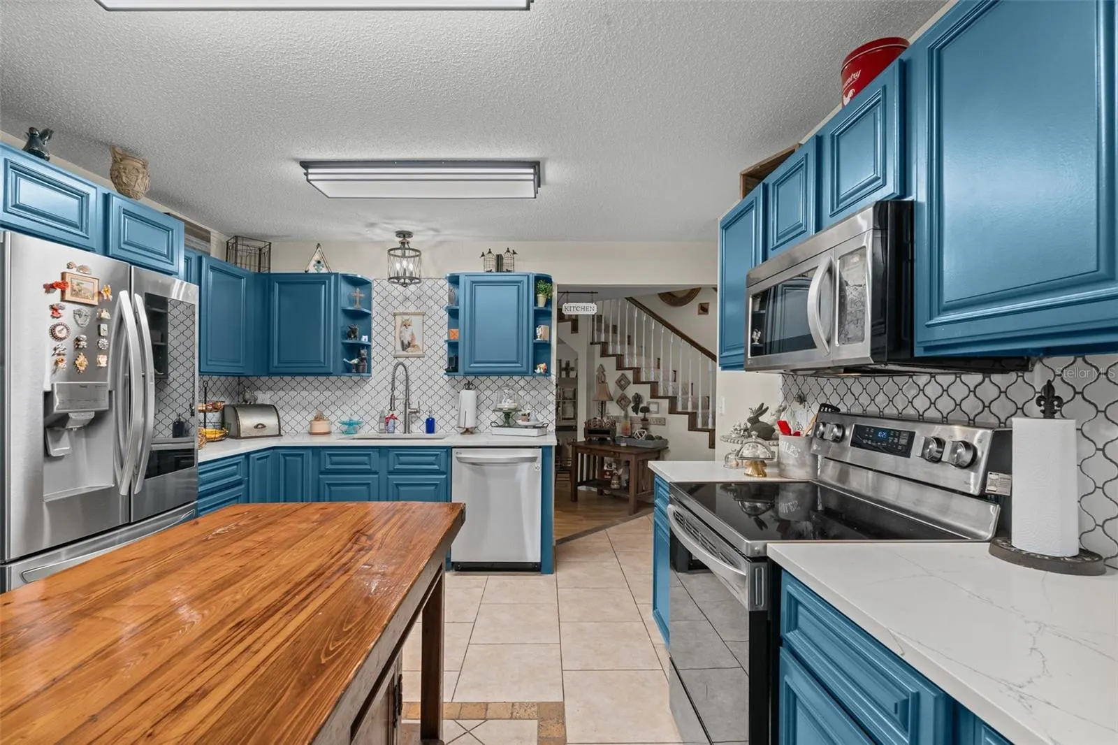 6734 QUONSET RD