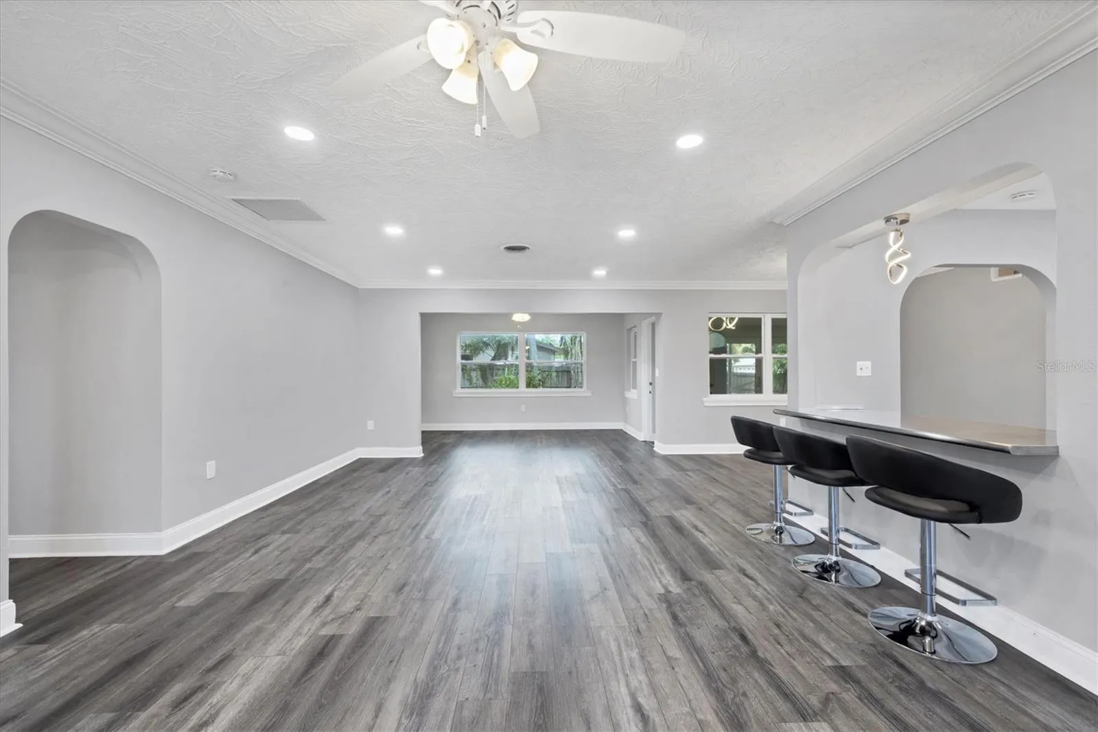 2912 PINECREST WAY