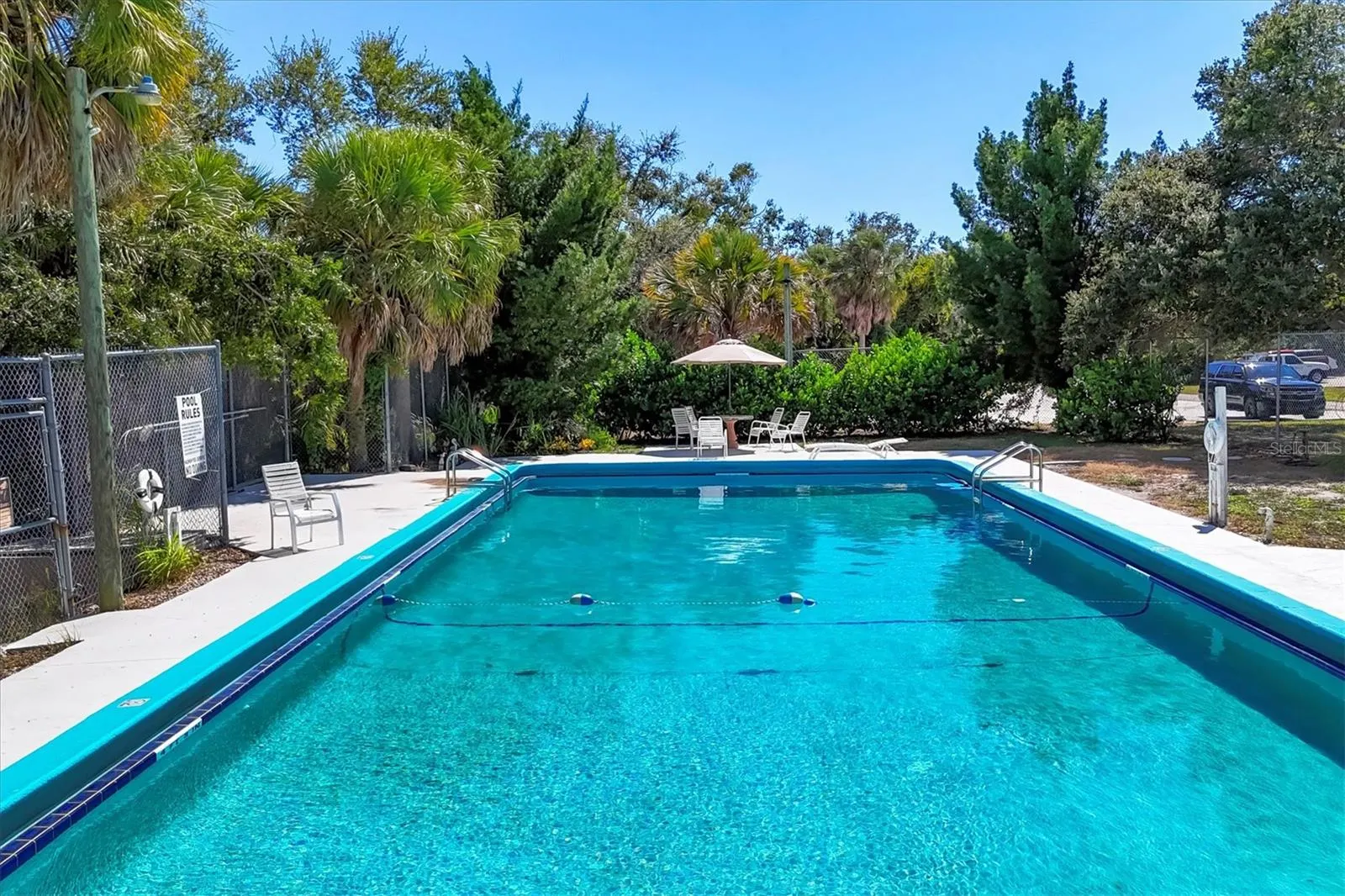 2912 PINECREST WAY