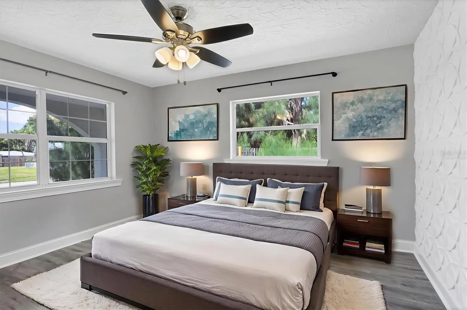 2912 PINECREST WAY