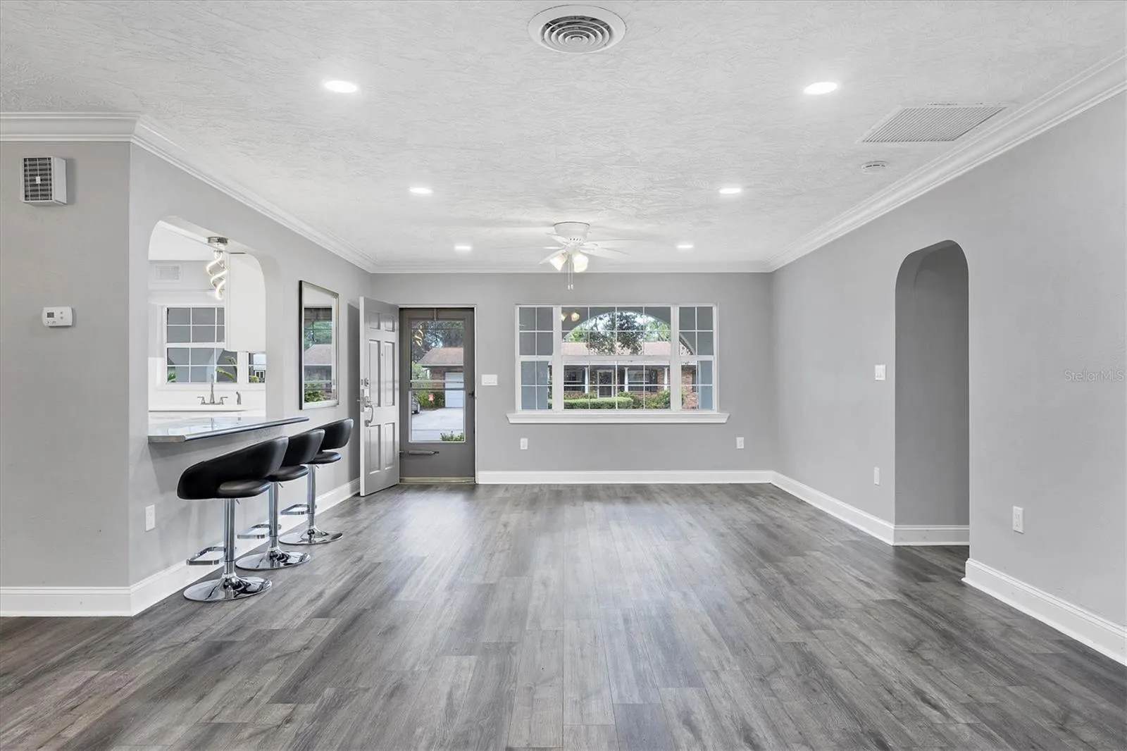 2912 PINECREST WAY