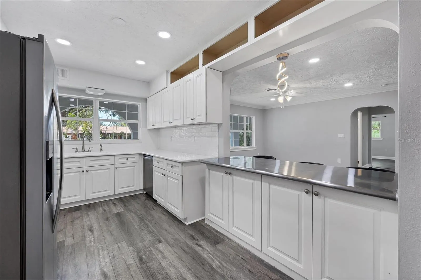 2912 PINECREST WAY
