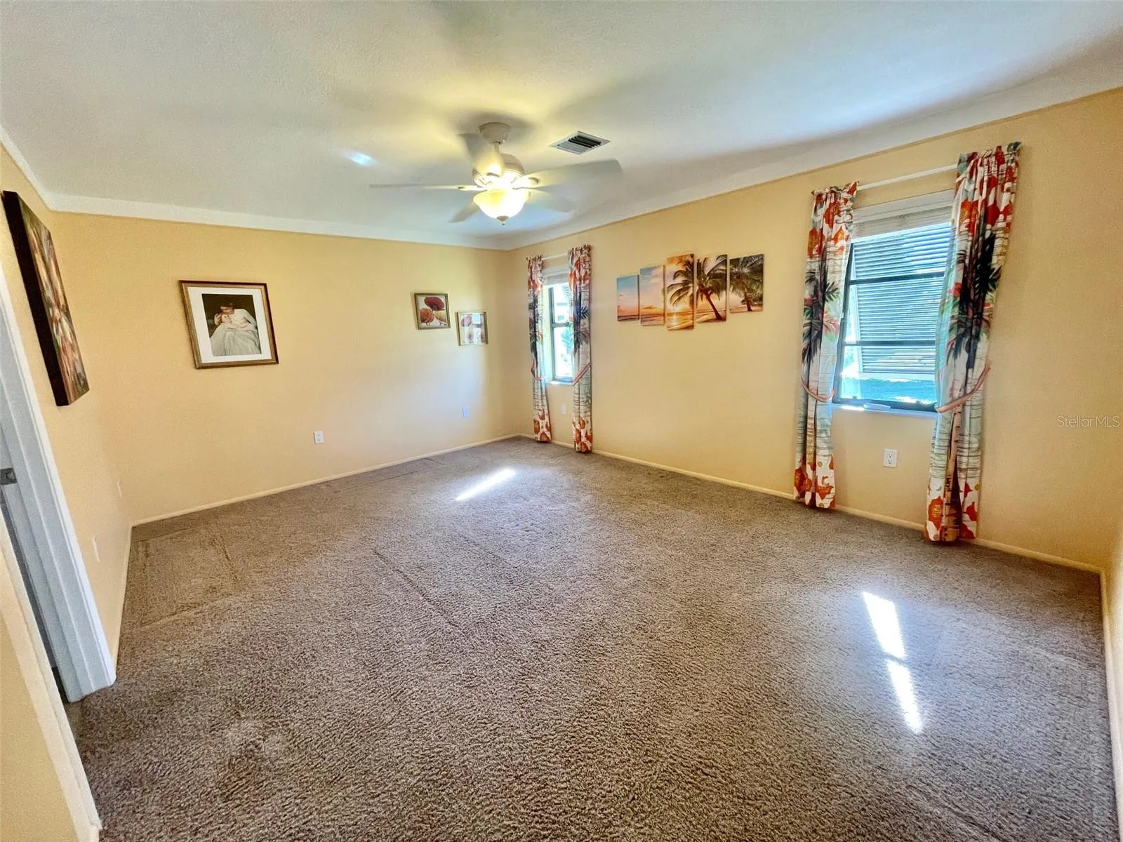 126 SANDSTONE CIR