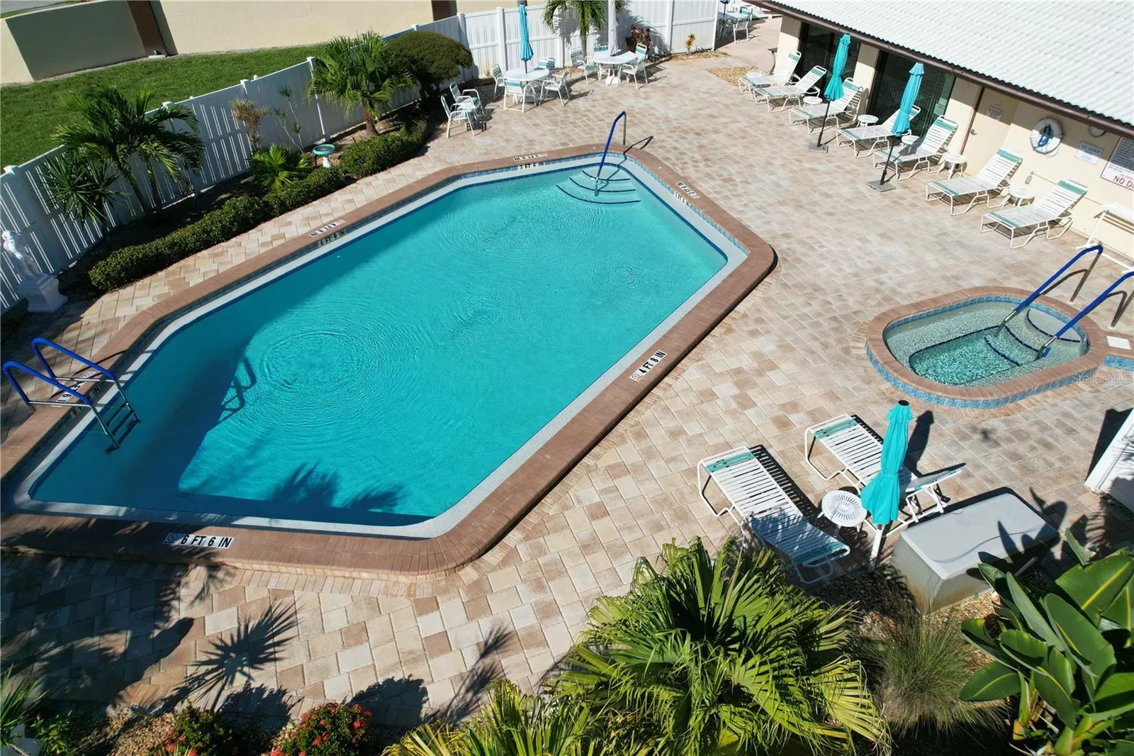 126 SANDSTONE CIR