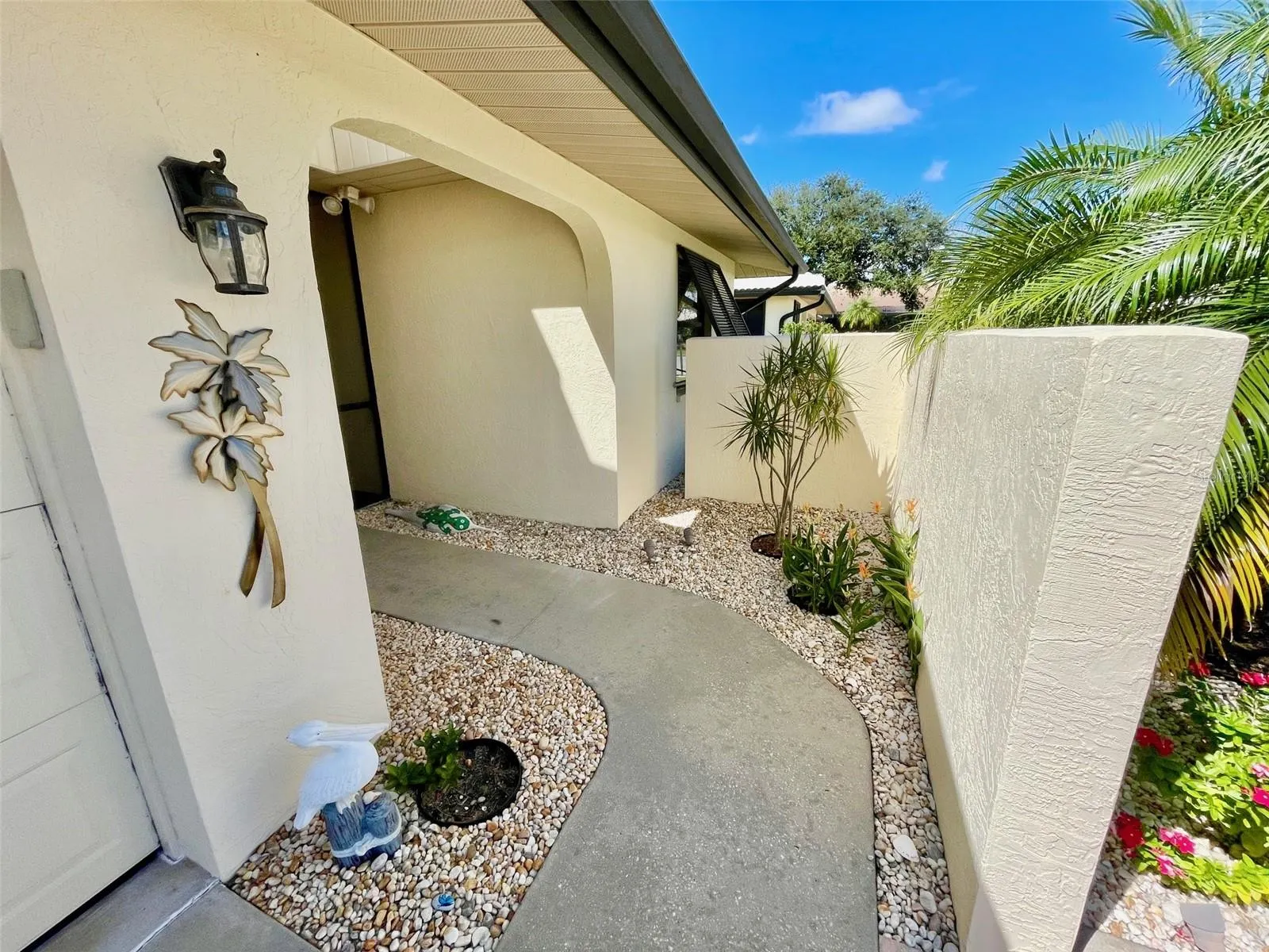 126 SANDSTONE CIR