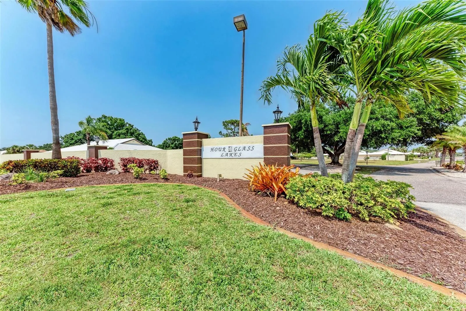 126 SANDSTONE CIR