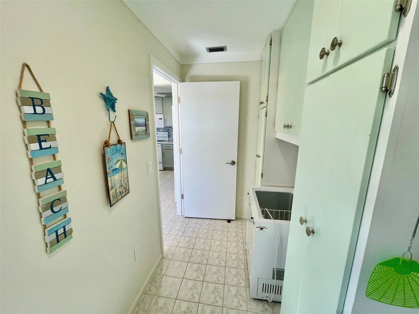 126 SANDSTONE CIR