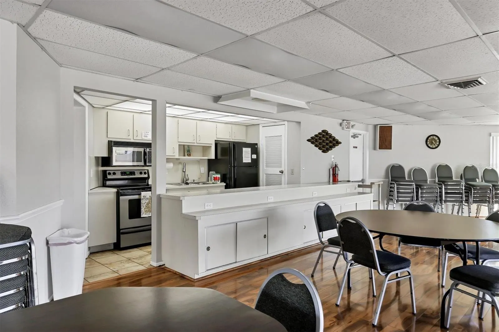 4440 IRONWOOD CIR #207D, #207D
