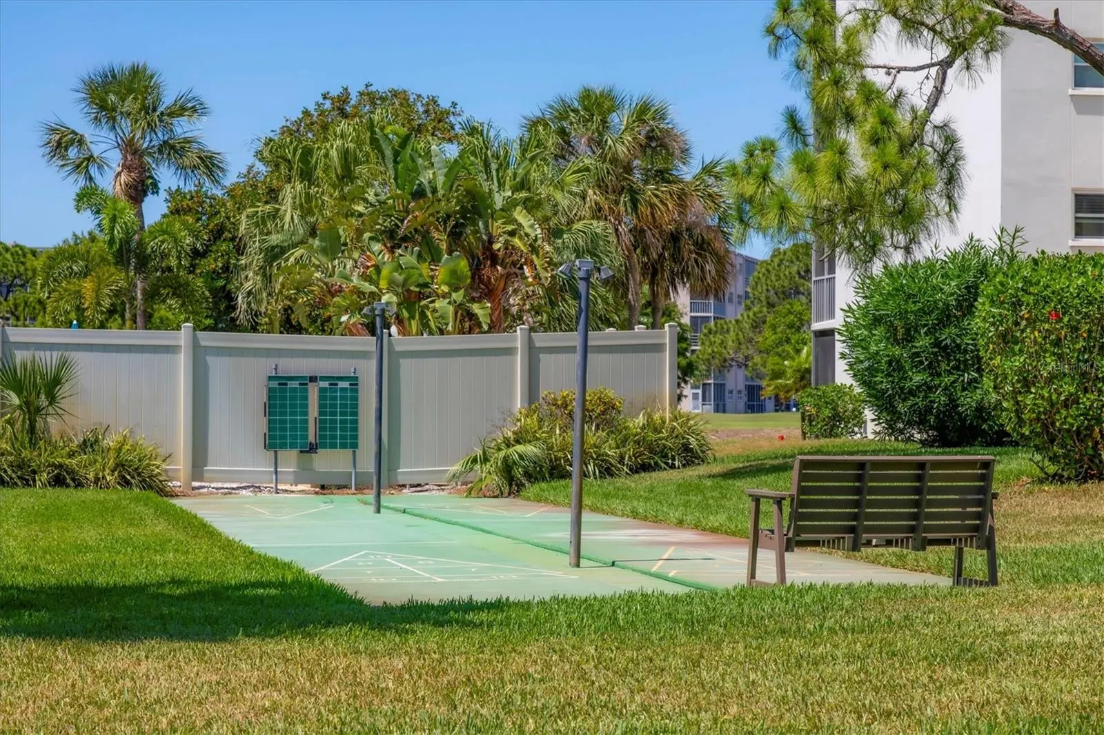 4440 IRONWOOD CIR #207D, #207D
