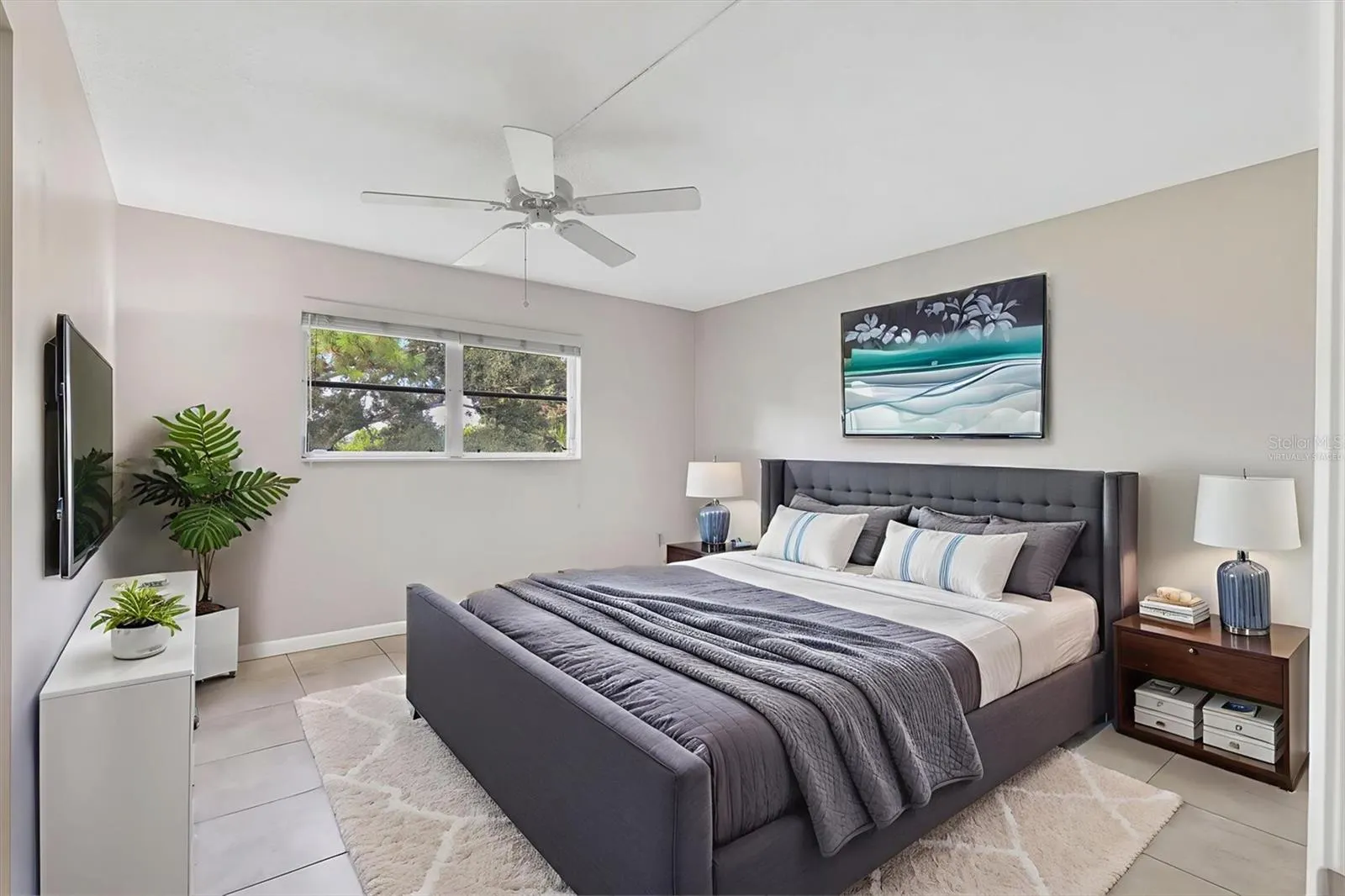 4440 IRONWOOD CIR #207D, #207D