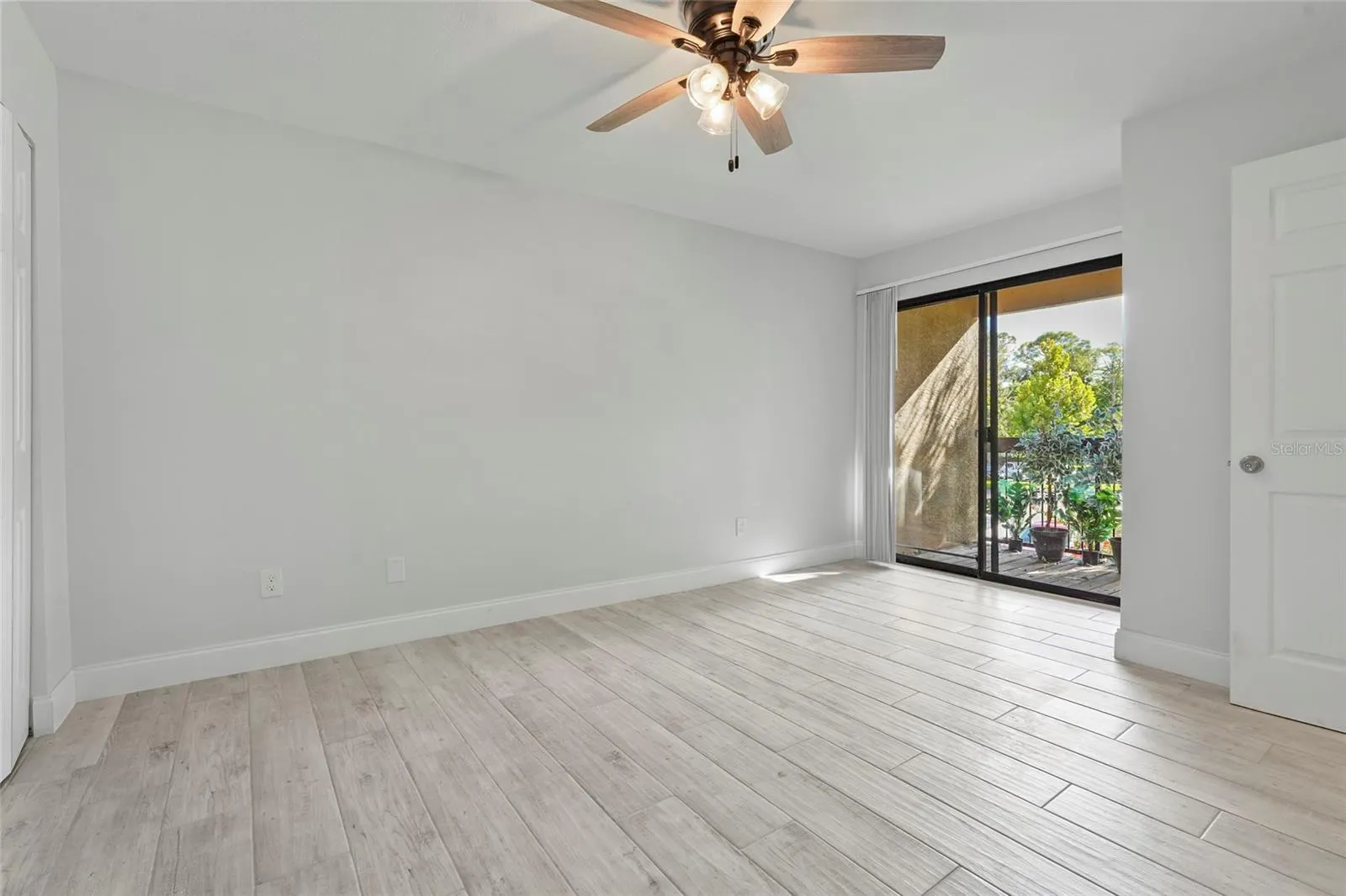 4045 CROCKERS LAKE BLVD #23, #23