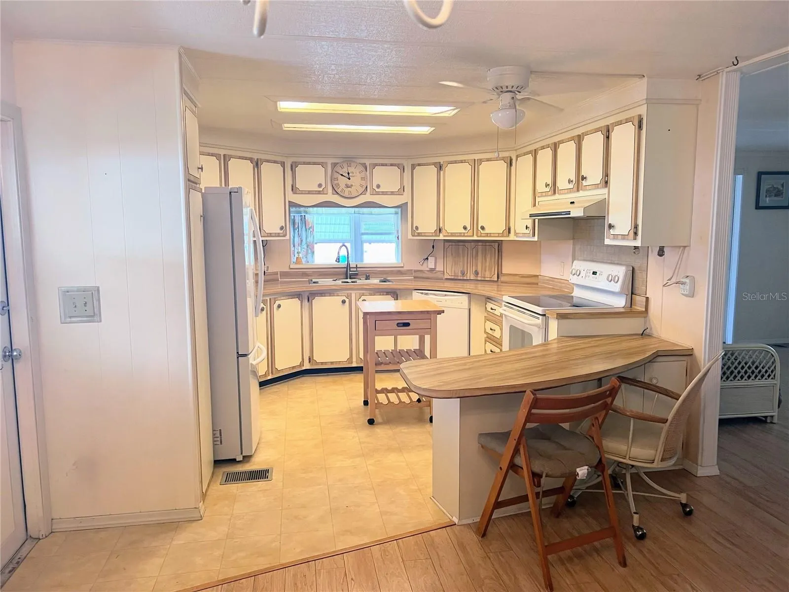 5619 BAYSHORE RD #157, #157