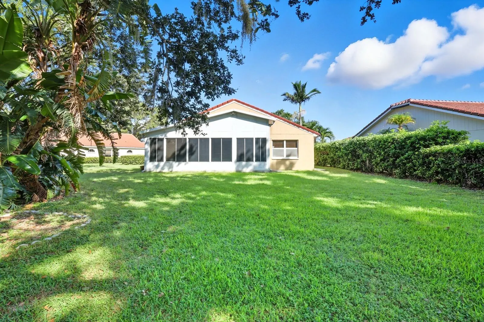 5508 GARDENS DR